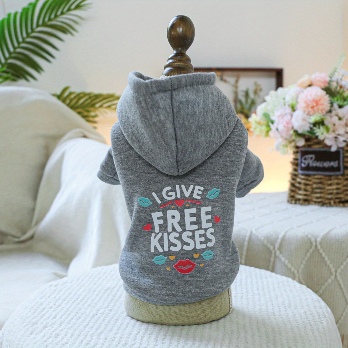 "I Give Free Kisses" Polyester Dog Hoodie for Small Breeds
